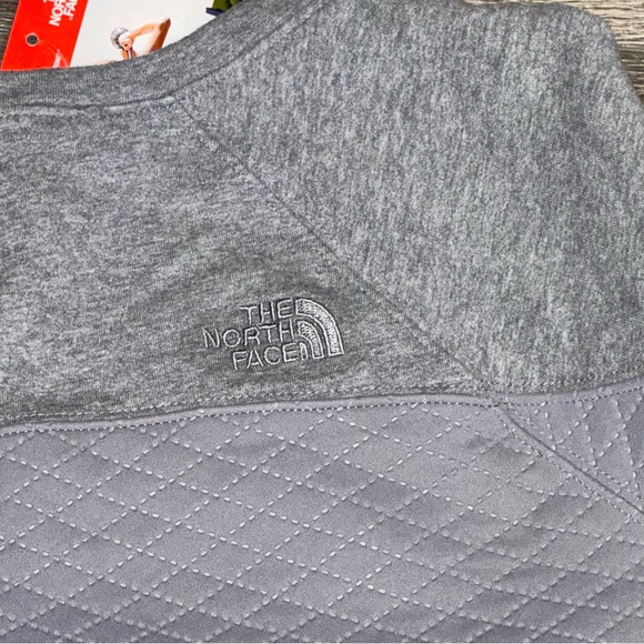 The North Face WOMEN’S RECOVER-UP CREW - Picture 5 of 8